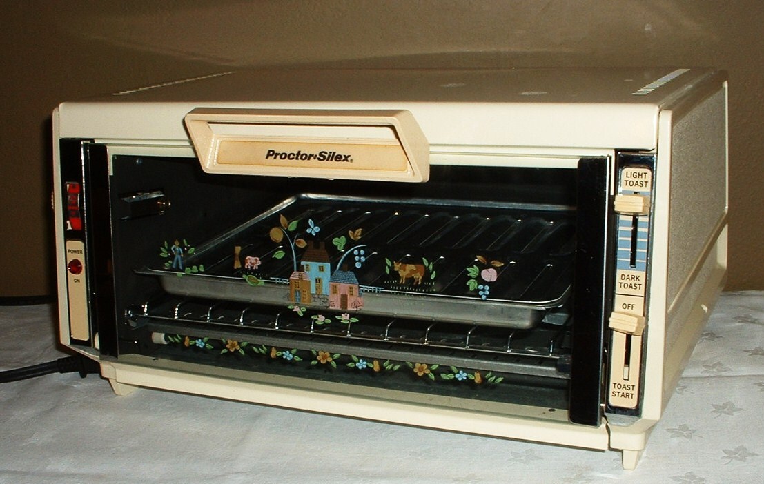 Vintage NEW and unused Proctor Silex Toaster Oven Farm Scene