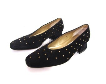 Vintage 80s Black Suede Leather Studded Gold Pumps womens 5 minimalist cocktail heels kitten heels ballet heels vestiesteam glam heels