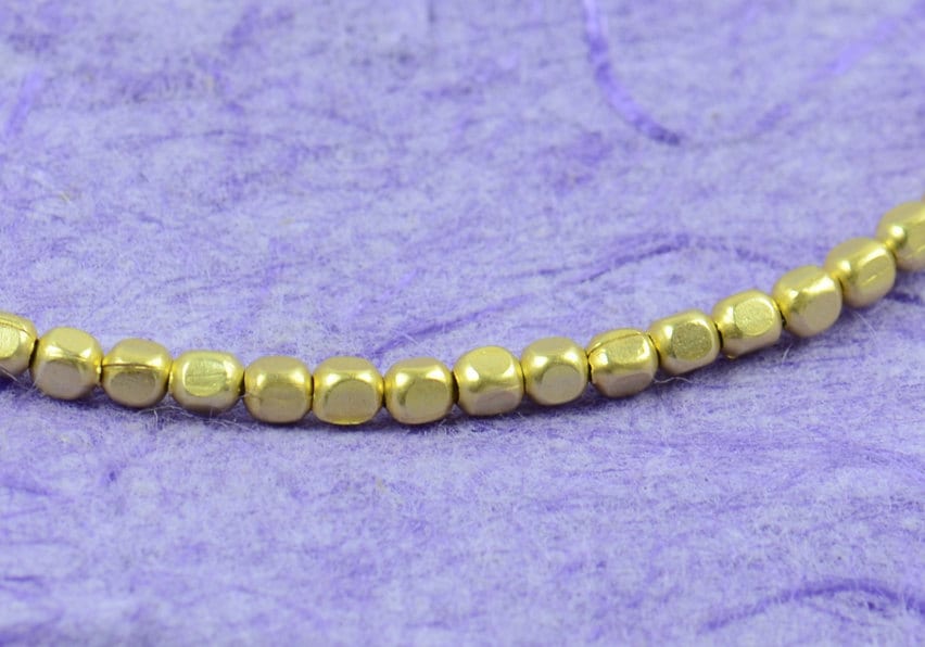 Beads. Gold bracelet