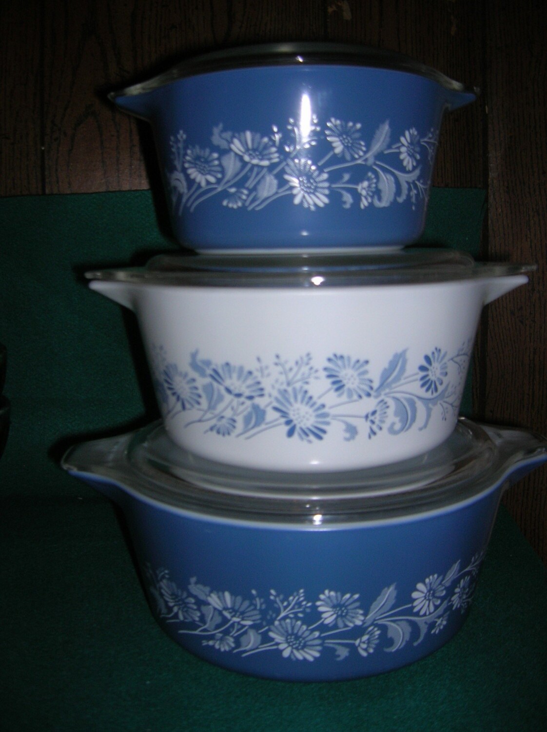 Vintage 3 Blue COLONIAL MIST Pyrex Bowls With Lids 5