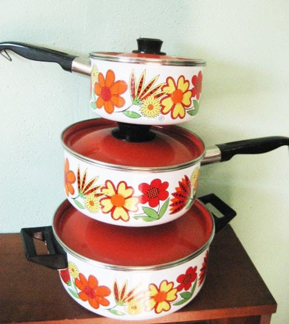 groovy vintage metal floral cookware set