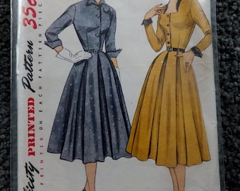 Vintage Simplicity 3687 Junior Misses and Misses Dress in Size 16