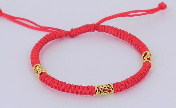 Good Luck Red String Bracelet with Gold Beads by chaoxia on Etsy