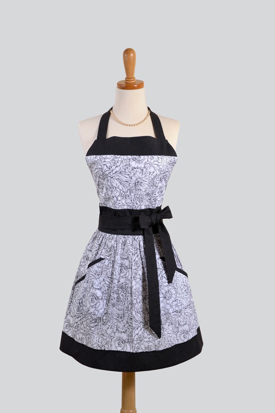 Womens Bib Apron A Sexy and Sophisticated Apron in Black and