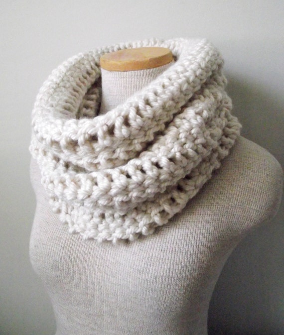 Crochet Cowl - The Yorkshire Cowl in Houston Cream by MegansMenagerie on Etsy