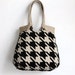 Houndstooth black tapestry handbag with burlap HIGH FASHION
