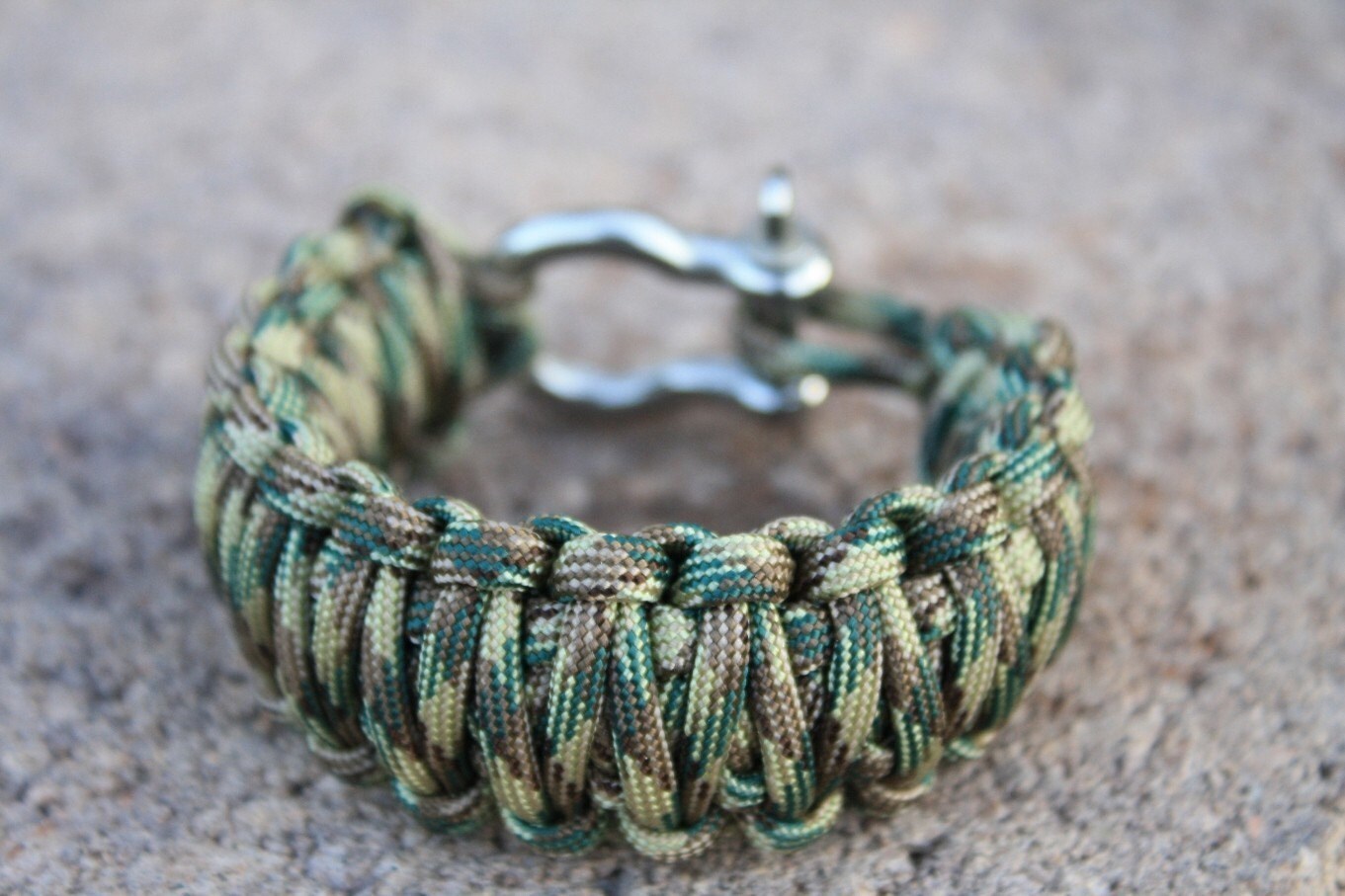 Multicam Camo Paracord Bracelet