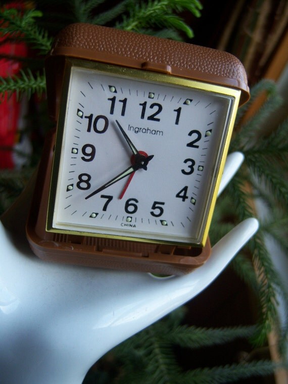 Vintage INGRAHAM Hand Wound Travel Pocket ALARM CLOCK