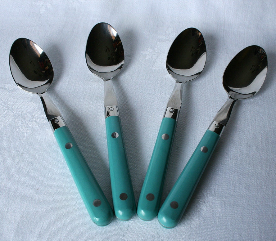 20 Piece Teal Blue Steel Plastic Handle Flatware Set