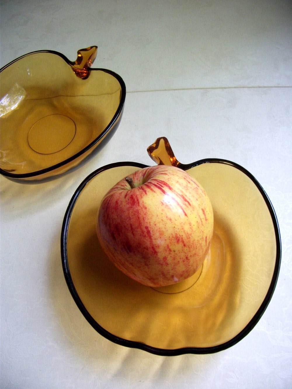 Vintage Apple Shaped Glass Bowls Golden Delicious Haute Juice