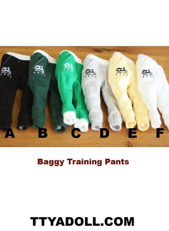 baggy training pants