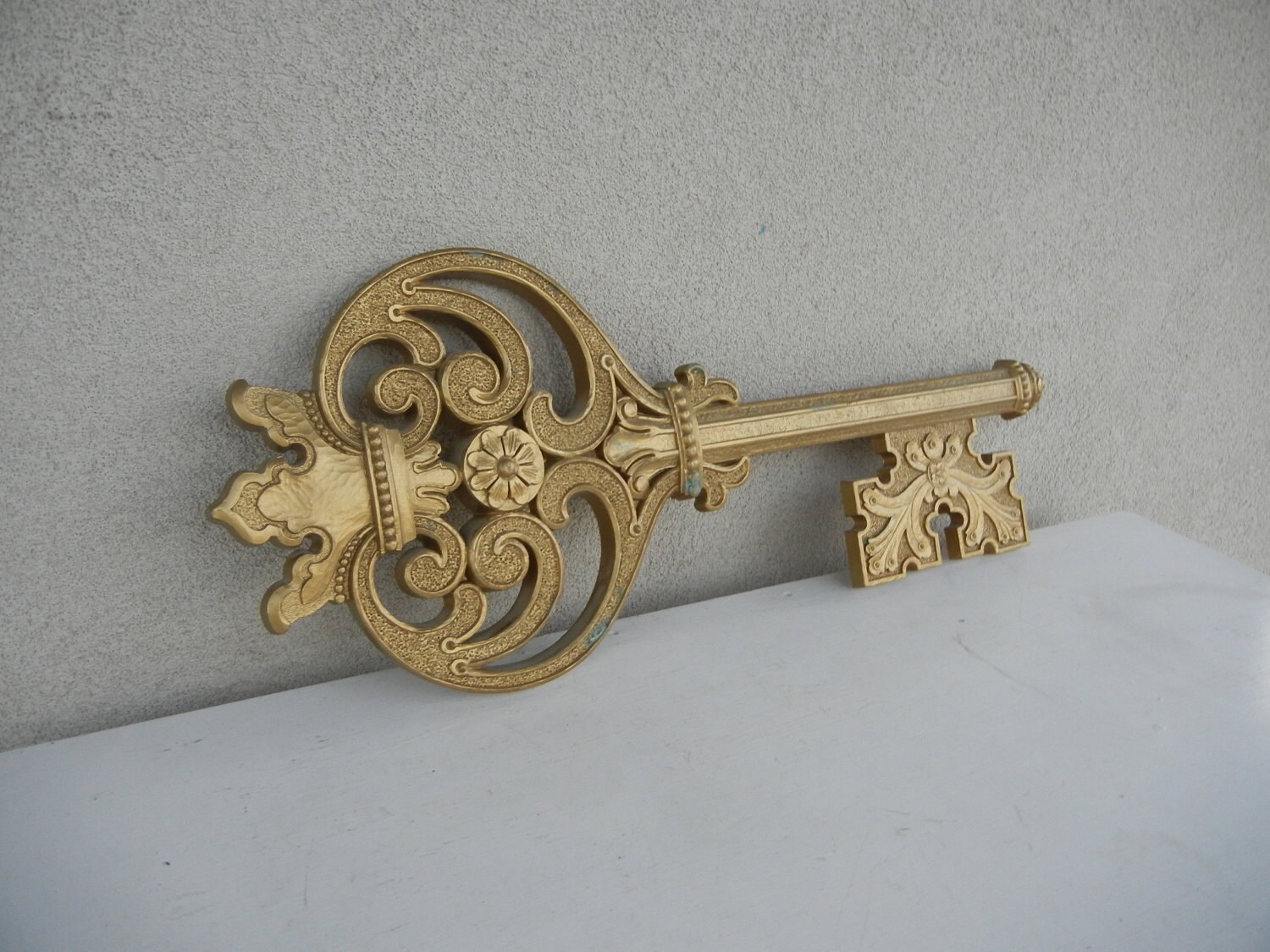 Vintage Large Gold Skeleton Key Wall Hanging by AccessoryAddiction