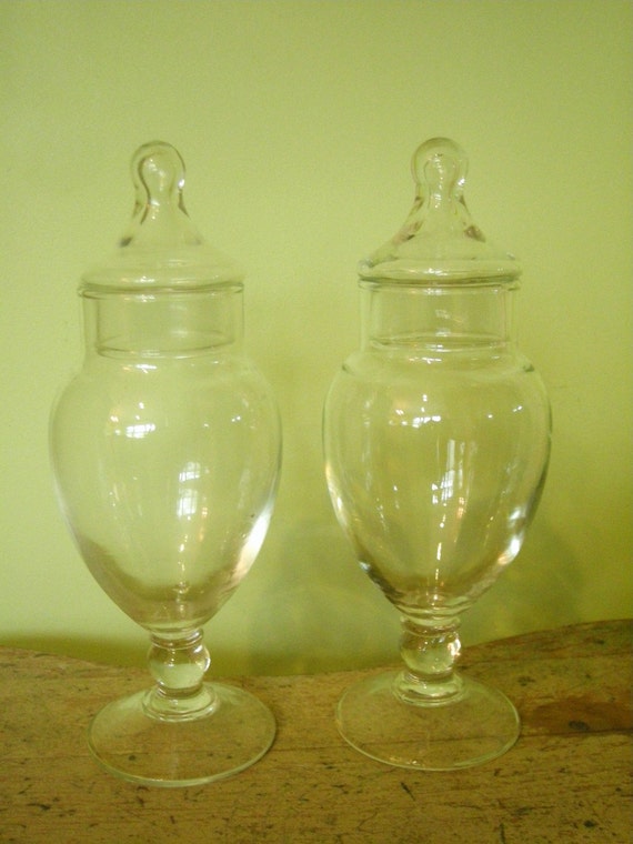 2 vINTAGE Glass Pedestal Apothecary Jars Wedding Candy Buffet