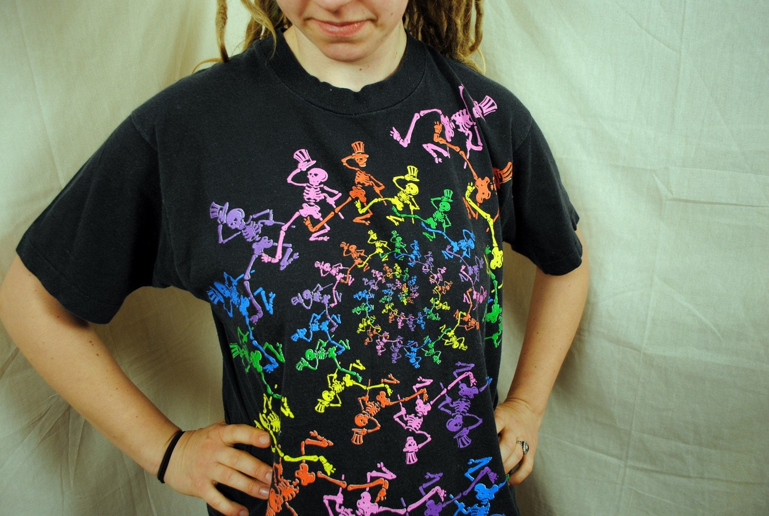 grateful dead dancing skeleton shirt