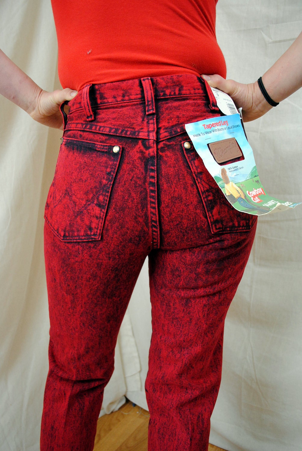 red jeans for women