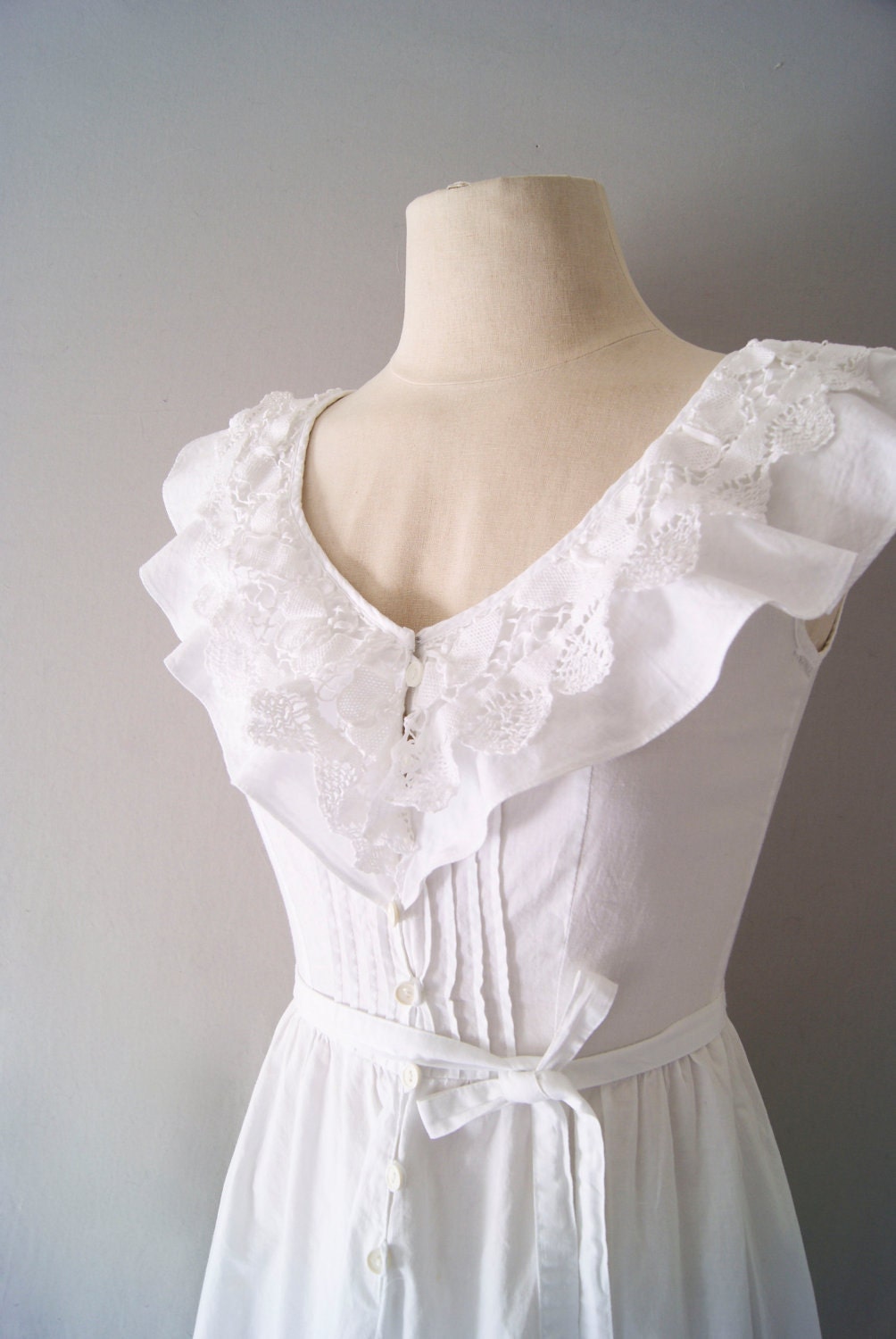 70s dress / white cotton sundress / Moonglow dress