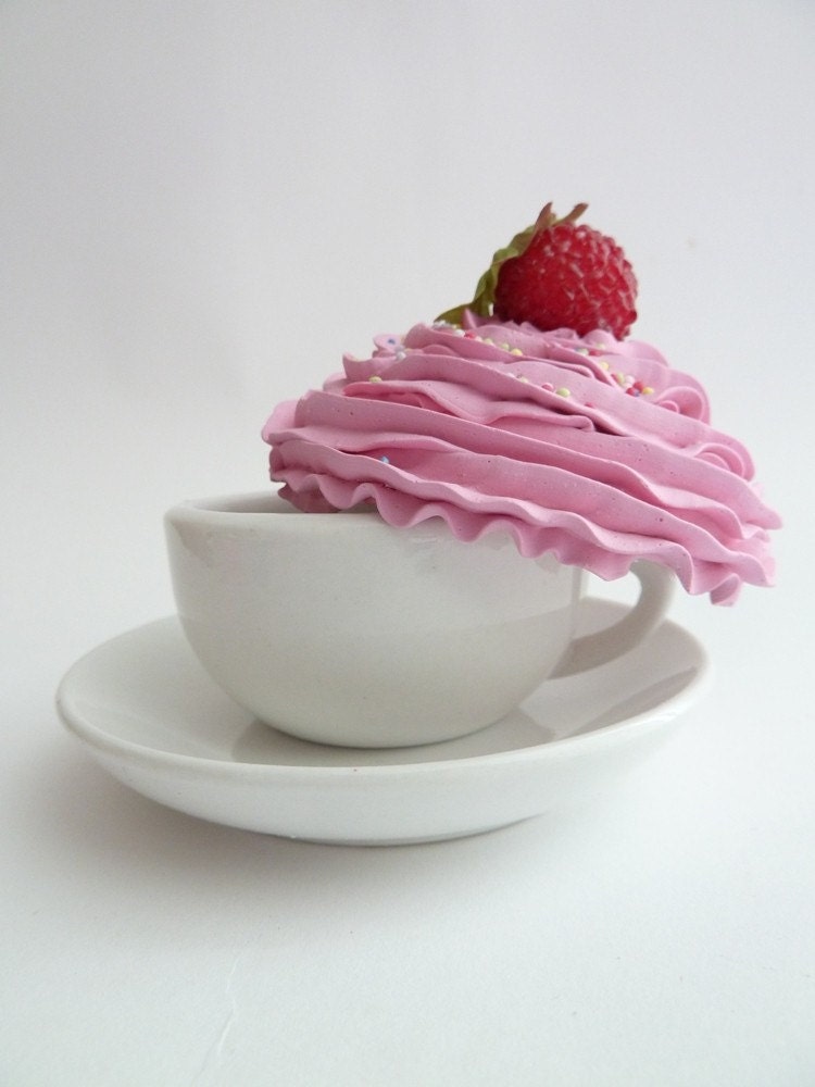 jewelry box Cupcake Alice in wonderland tea cup and saucer