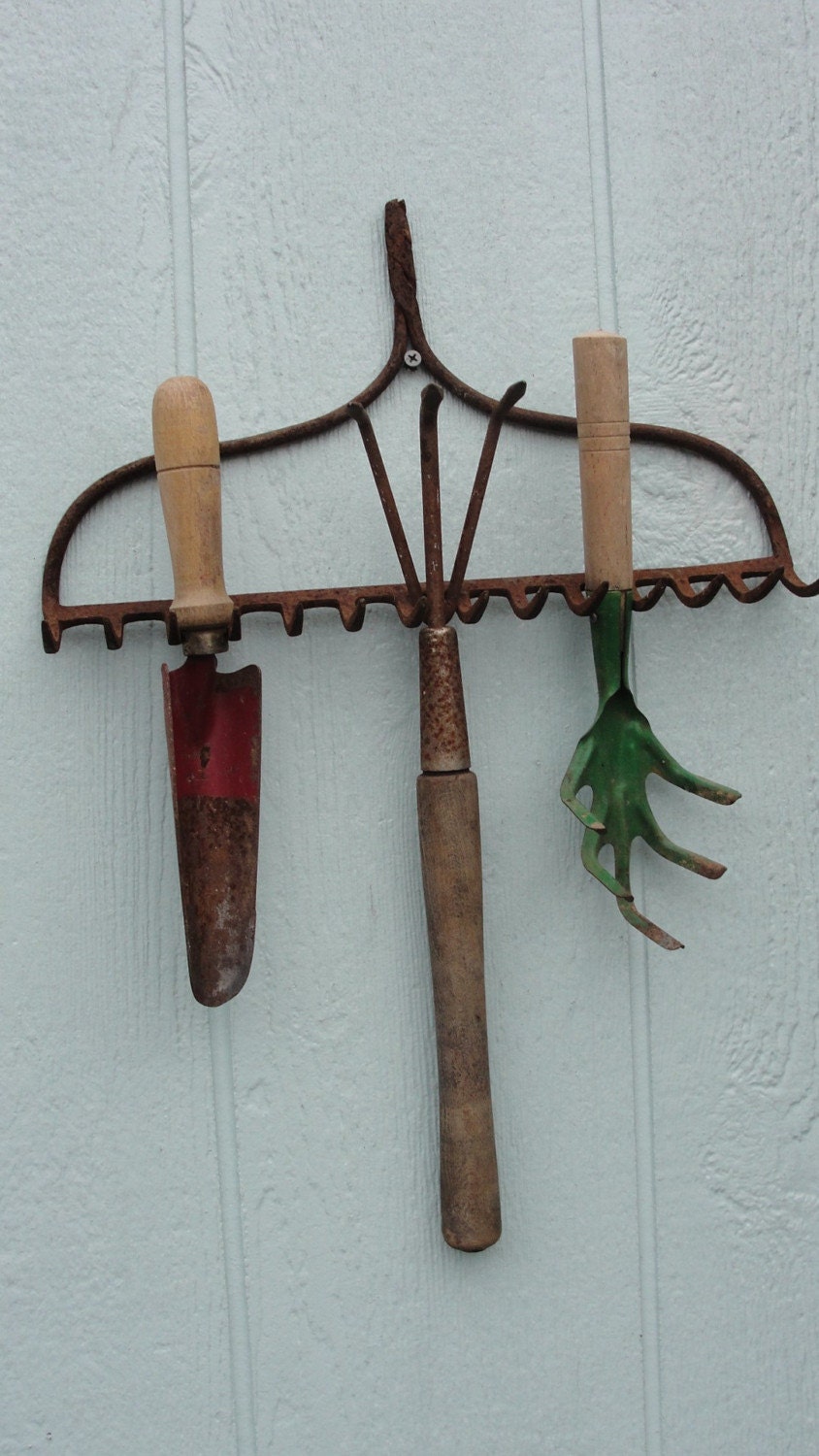 Vintage Rustic Garden Hand Tools Organizer