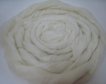 Merino wool fiber top roving, 1 lb