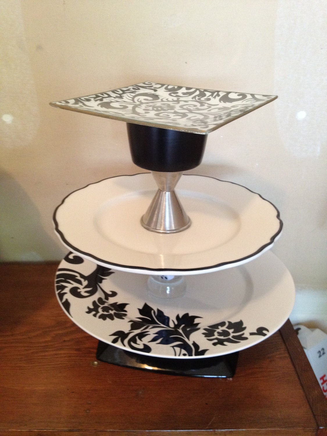 Black and White 3 Tiered Cake Stand