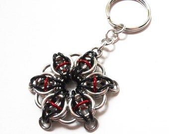 Chainmaille star keychain, Black and red, Celtic Visions Star