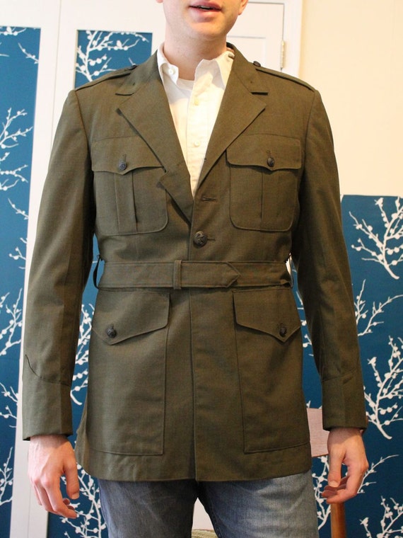 US Marine Corps Green Uniform Jacket with builtin belt Size