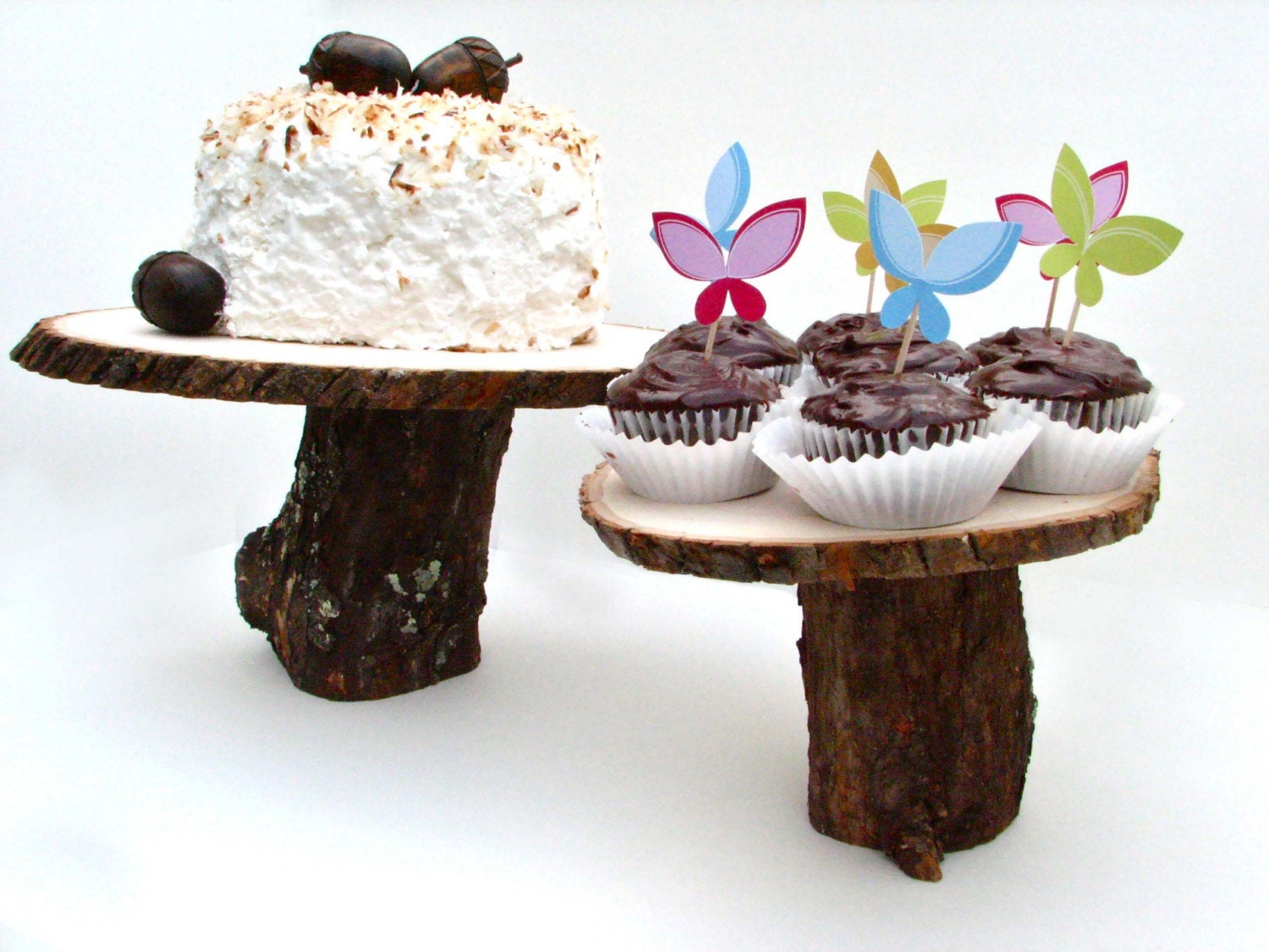 Tree stump cake stand by sixchicksdesigns on Etsy