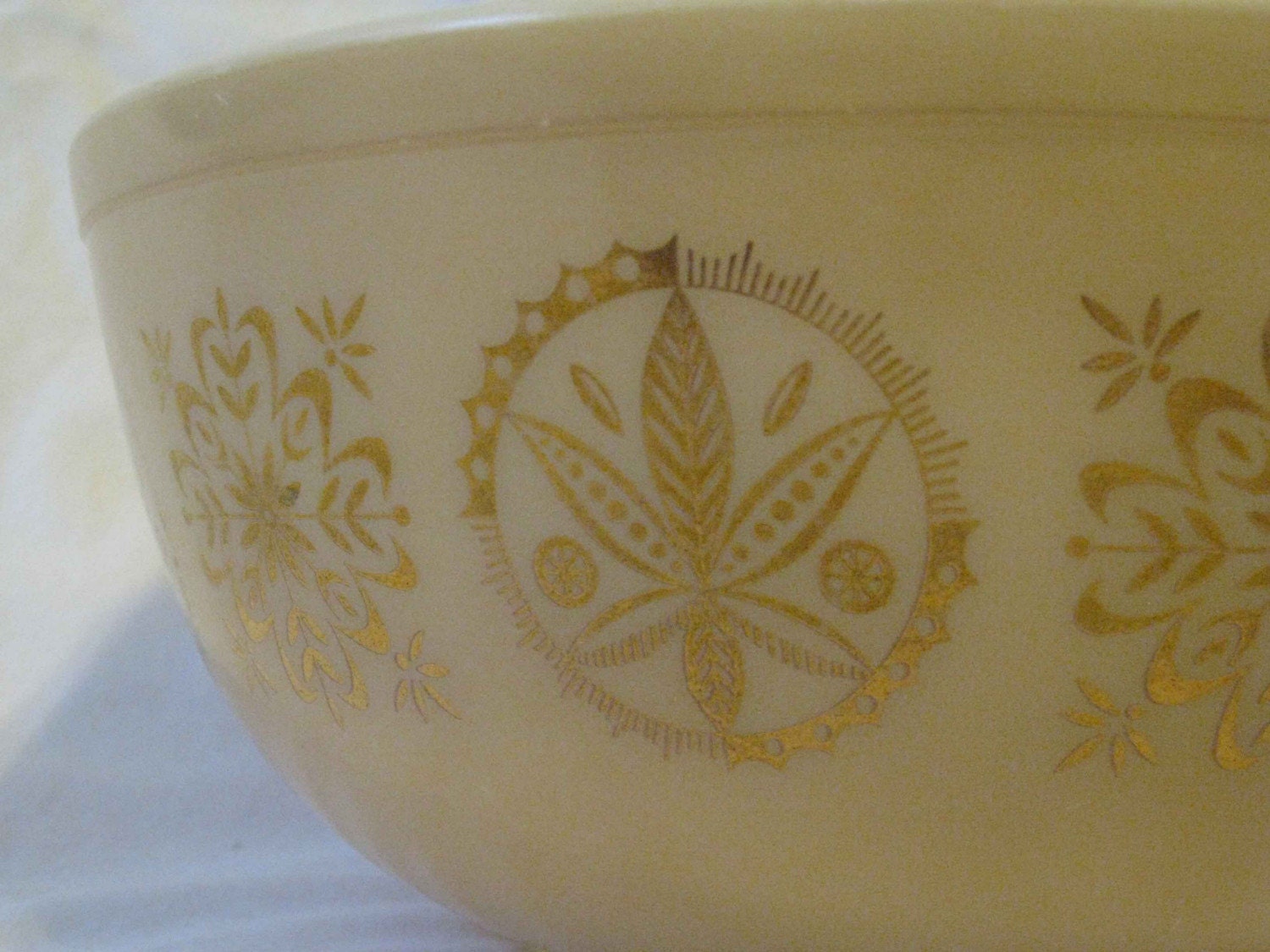 Vintage Pyrex Promotional Hex Signs Mixing Bowl No. 404 Huge