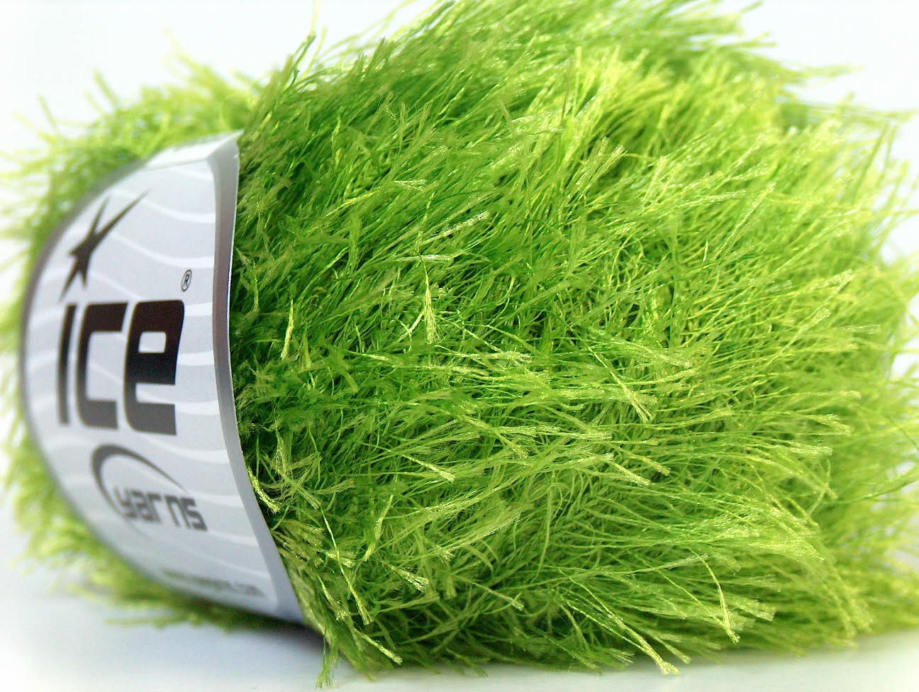 bright green eyelash yarn bulky chunky 50gr polyester by Yarniness