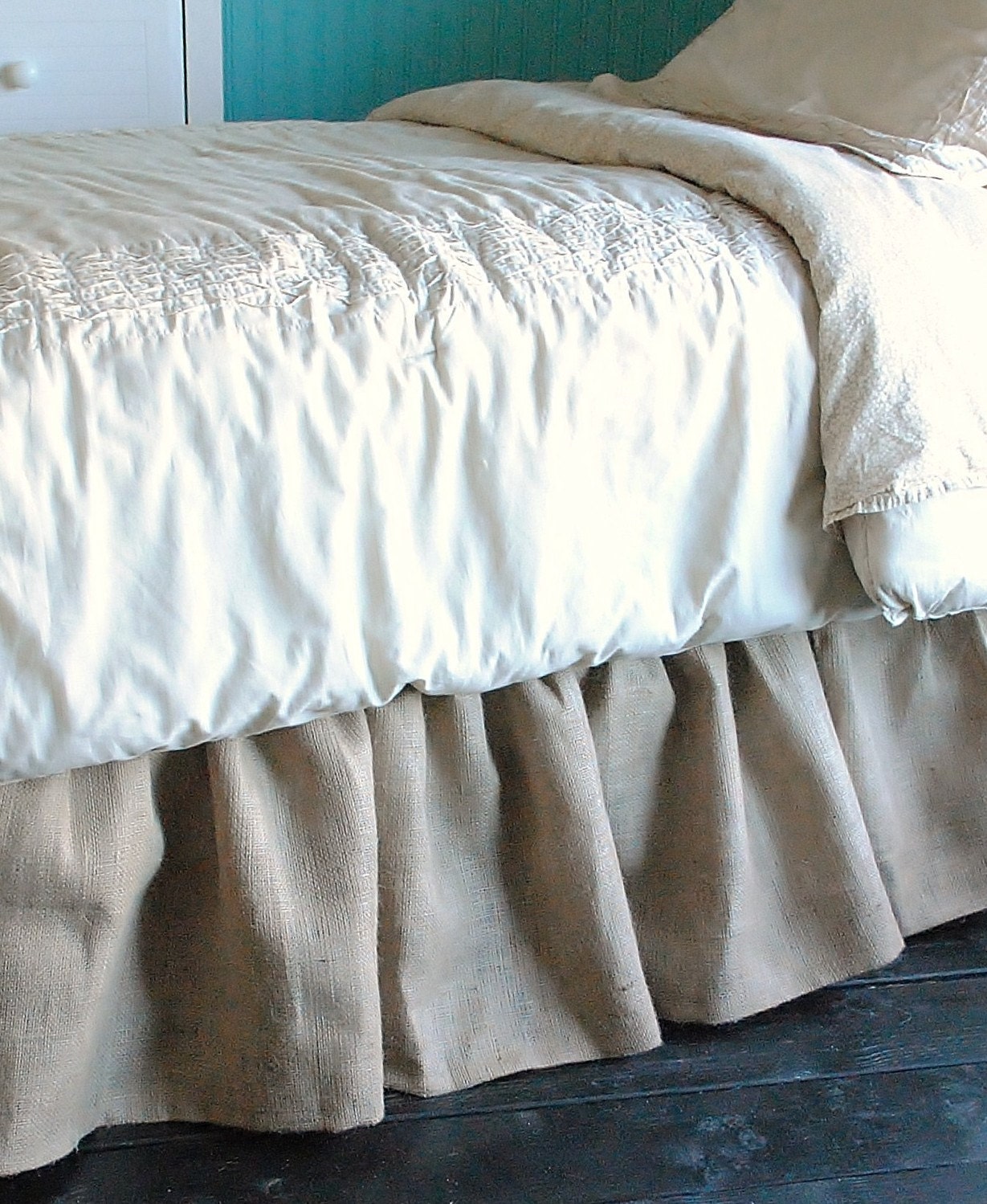 Queen Bed Skirt 87