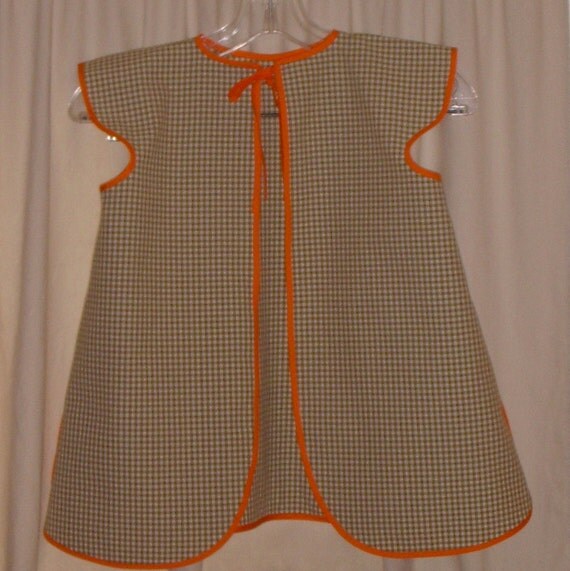 Child's Cobbler Smock Apron Handmade from 1952 Pattern