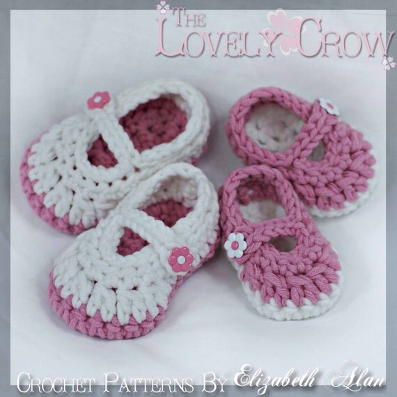 Mary Janes Crochet Pattern for BULKY yarn Baby Button