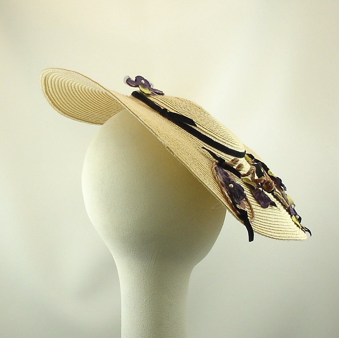 Saucer Hat for Women 1940s Fashion Natural Straw Hat with