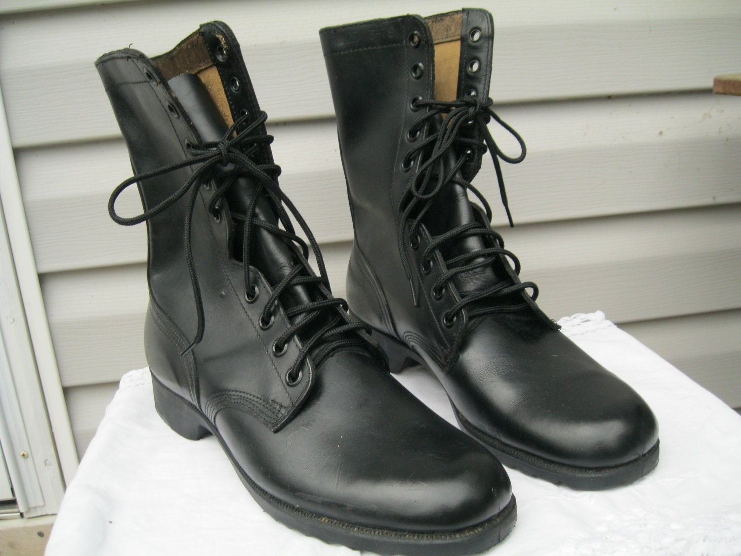 Vintage black leather military combat boots mens by ZenasAttic