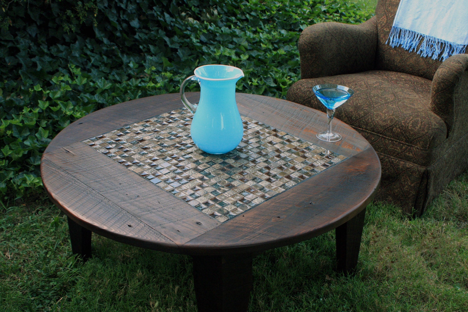 Round Coffee Table. Dark Brown Circular Coffee Table. Tile