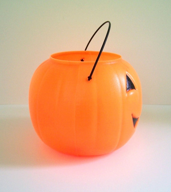 Halloween Plastic Pumpkin orange trick or treat pal