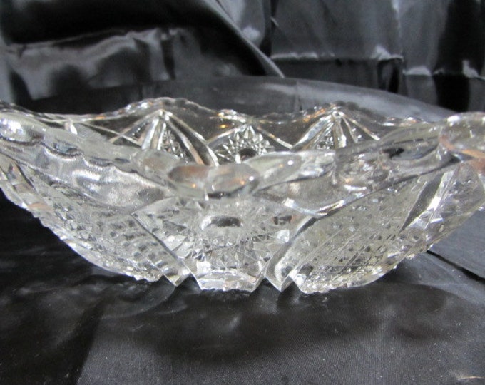 Vintage Cut Glass Bowl Perfect for Your Holiday Table, Serving Glass Bowl, Clear Glass Bowl, Dinning Bowl, Fruit Bowl, Candy Dish