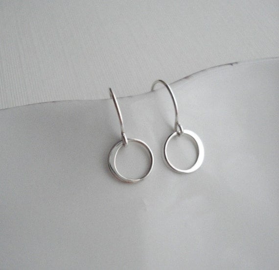 drop circles earrings
