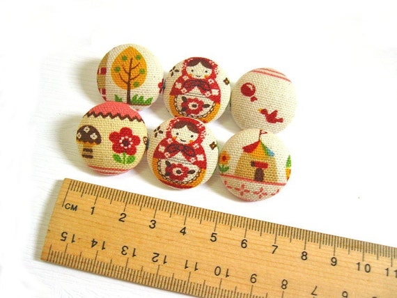 Fabric Covered Buttons Pink Babushka 6 Medium Buttons