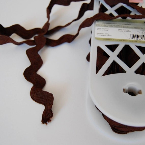 extra wide rick rack brown polyester 17 yds