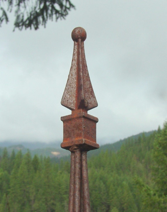 Trellis Tower All Metal Stylish Classic for your flowering