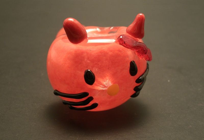  Hello Kitty Glass Pipe