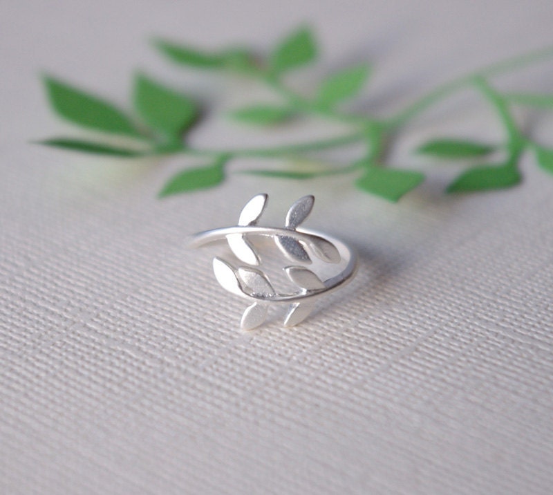 Free Shipping Etsy Bright Silver Leaf Ring Nature Inspired