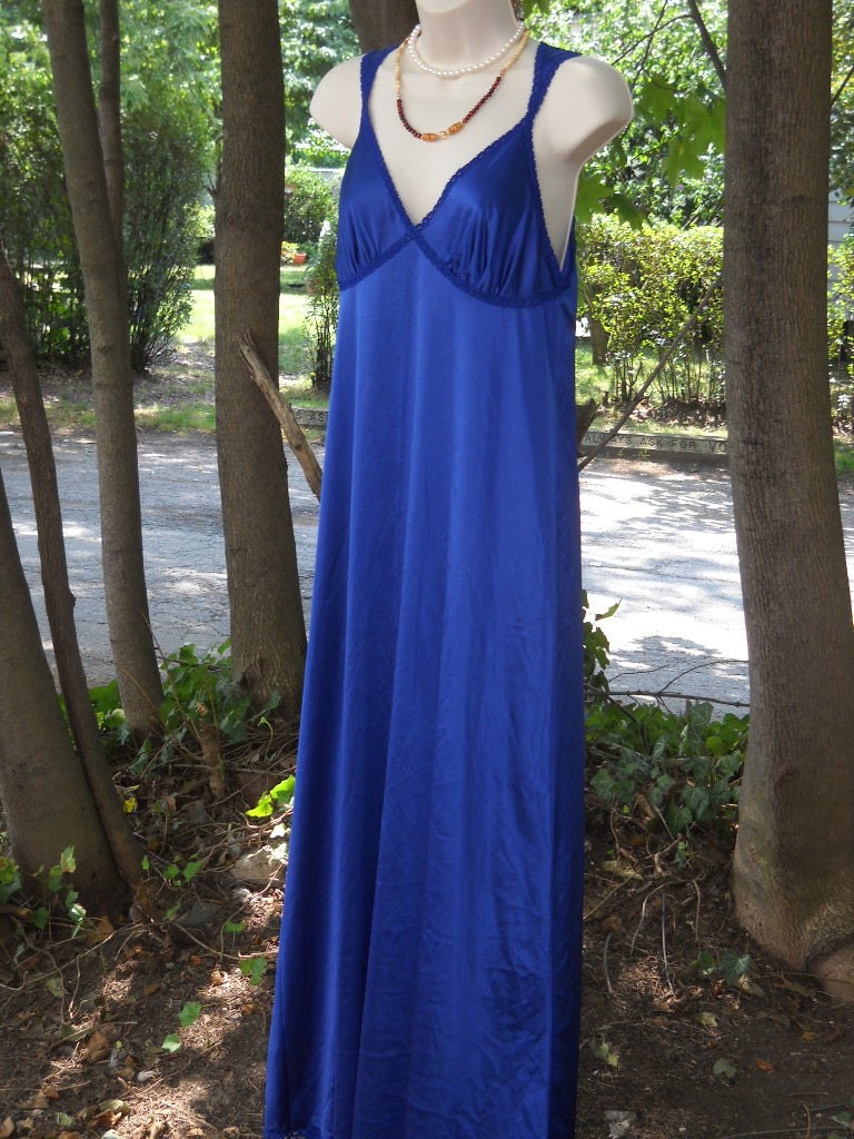 Vanity Fair Nylon Navy Blue Nightgown NEW WITH OUT TAG