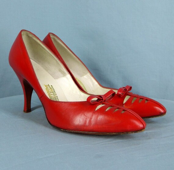 Items similar to 1950s Red Leather Heels Pumps Shoes w/Corset Vamps and ...