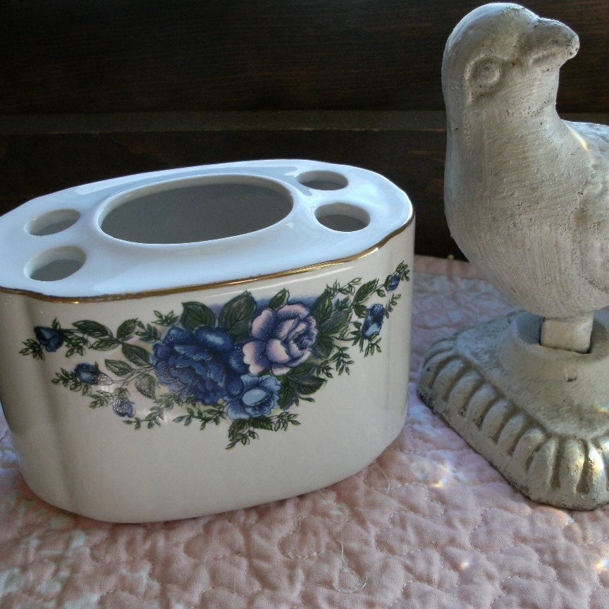 blue floral toothbrush holder shabby chic cottage