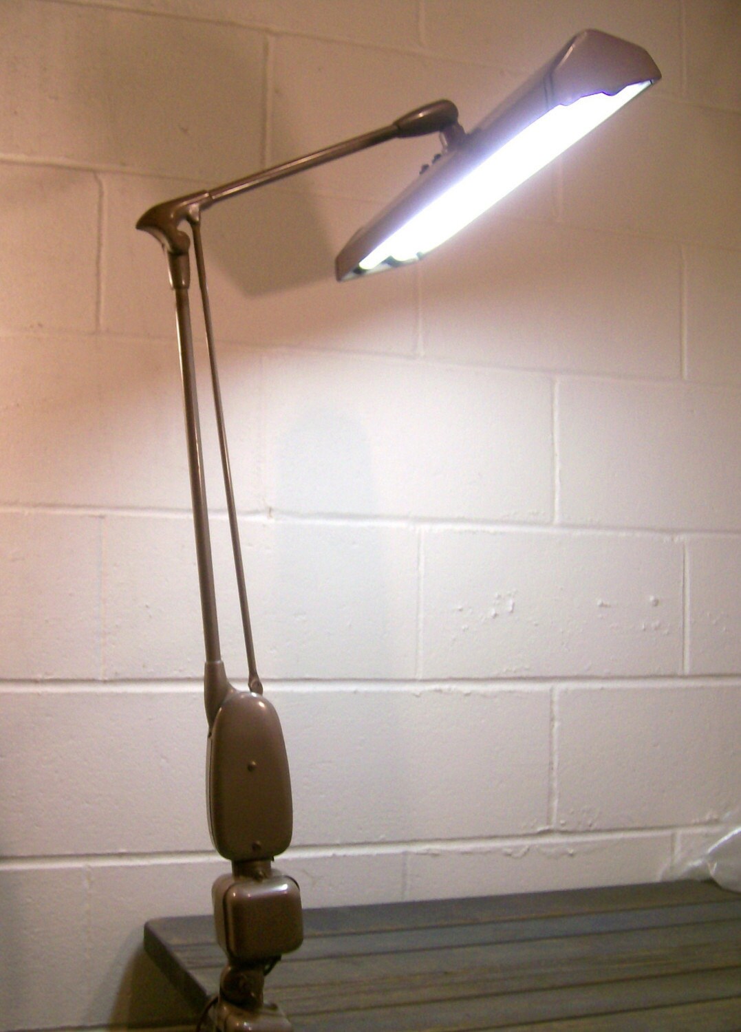 Vintage Drafting Lamp 18