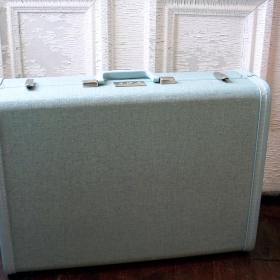 vintage royal traveler suitcase