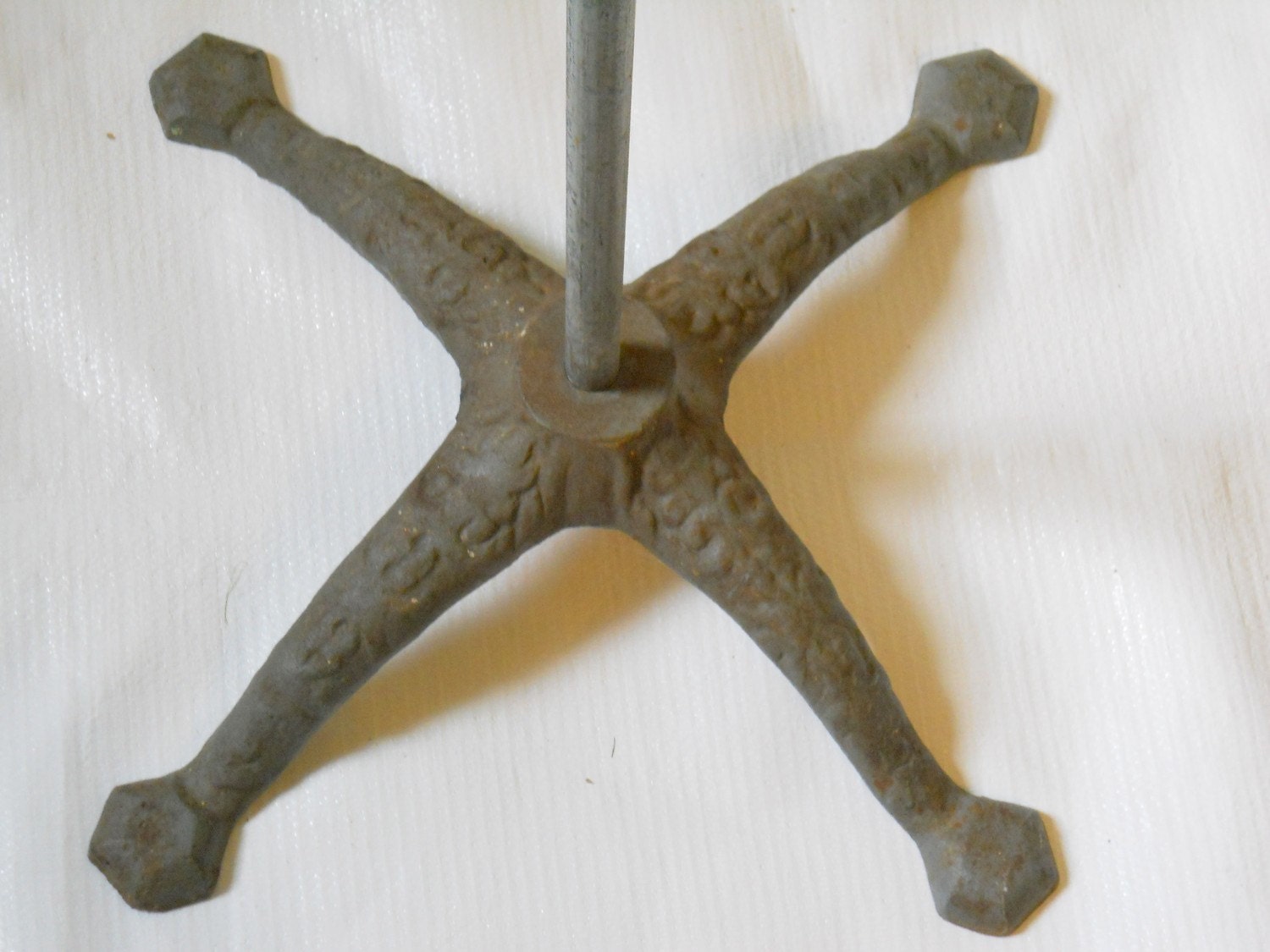 Acme Adjustable Dress Form Size B