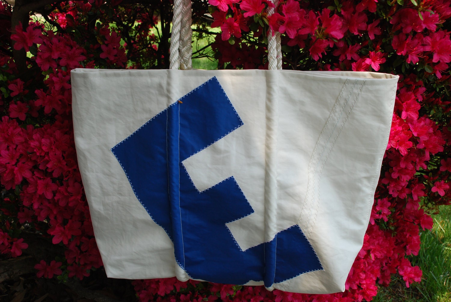 Custom Beach Bag made from Recycled Sails Great by BeeHiveDesign